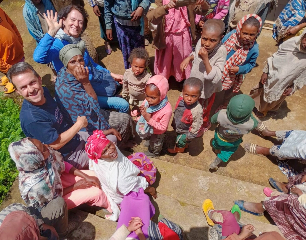 Saluti ai missionari, ai bambini e bambine, agli insegnanti e a chiunque abbia dato valore a questa esperienza in Etiopia.