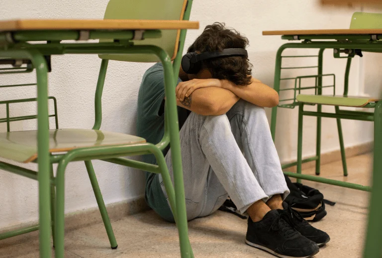 Aumenta il disagio psicologico tra studenti nelle scuole.